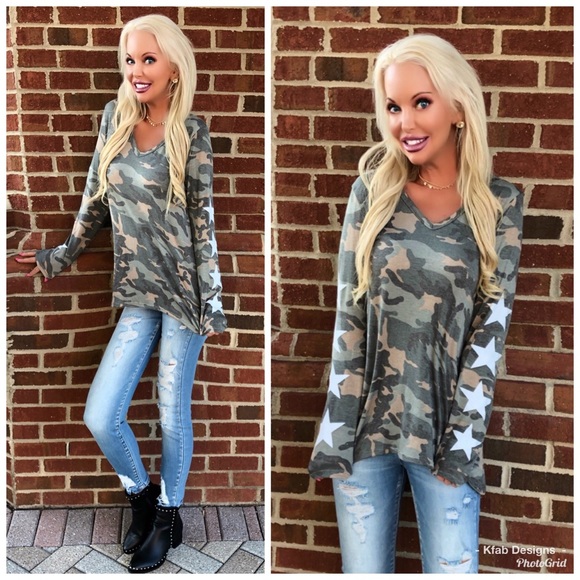 🛍 LAST 1! Camo Star ⭐️ Print U Neck Top! - Picture 5 of 8